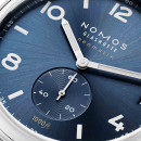 NOMOS Glashütte Club Sport neomatik 42 Datum blau (Ref: 782) - Bild 4