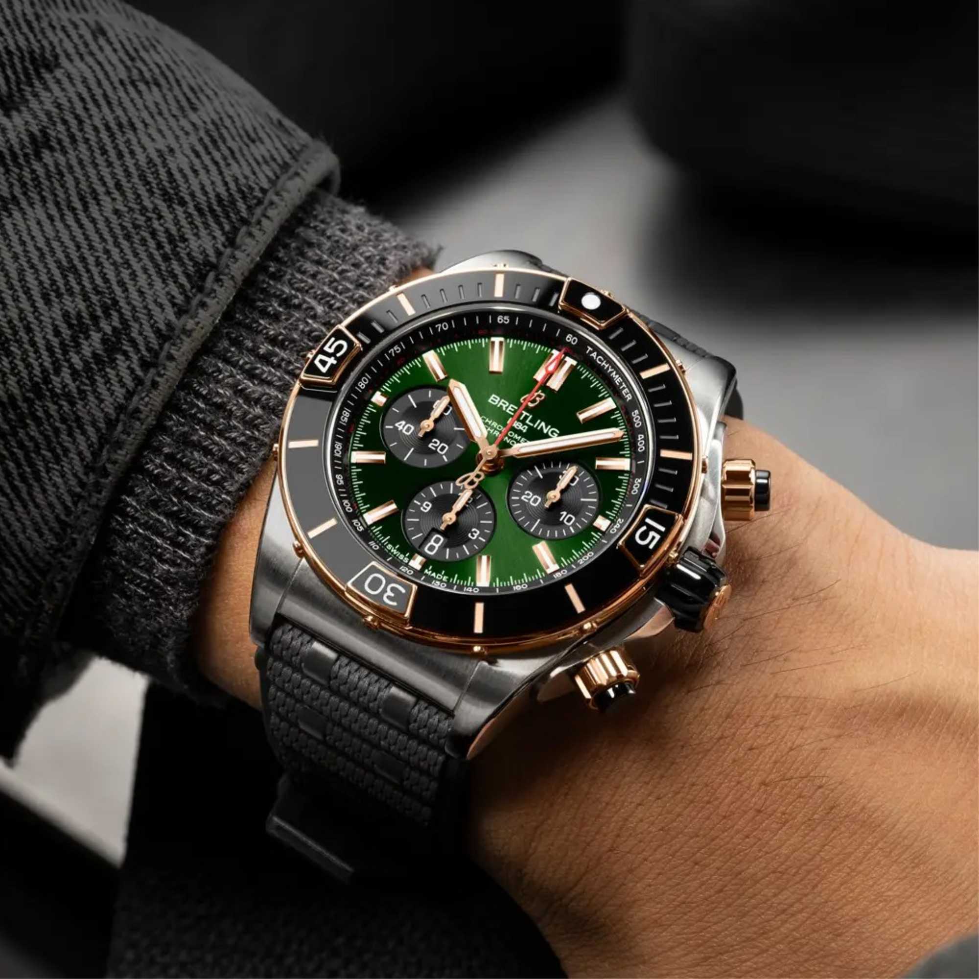 Breitling Super Chronomat B01 44 (Ref: UB0136251L1S1)