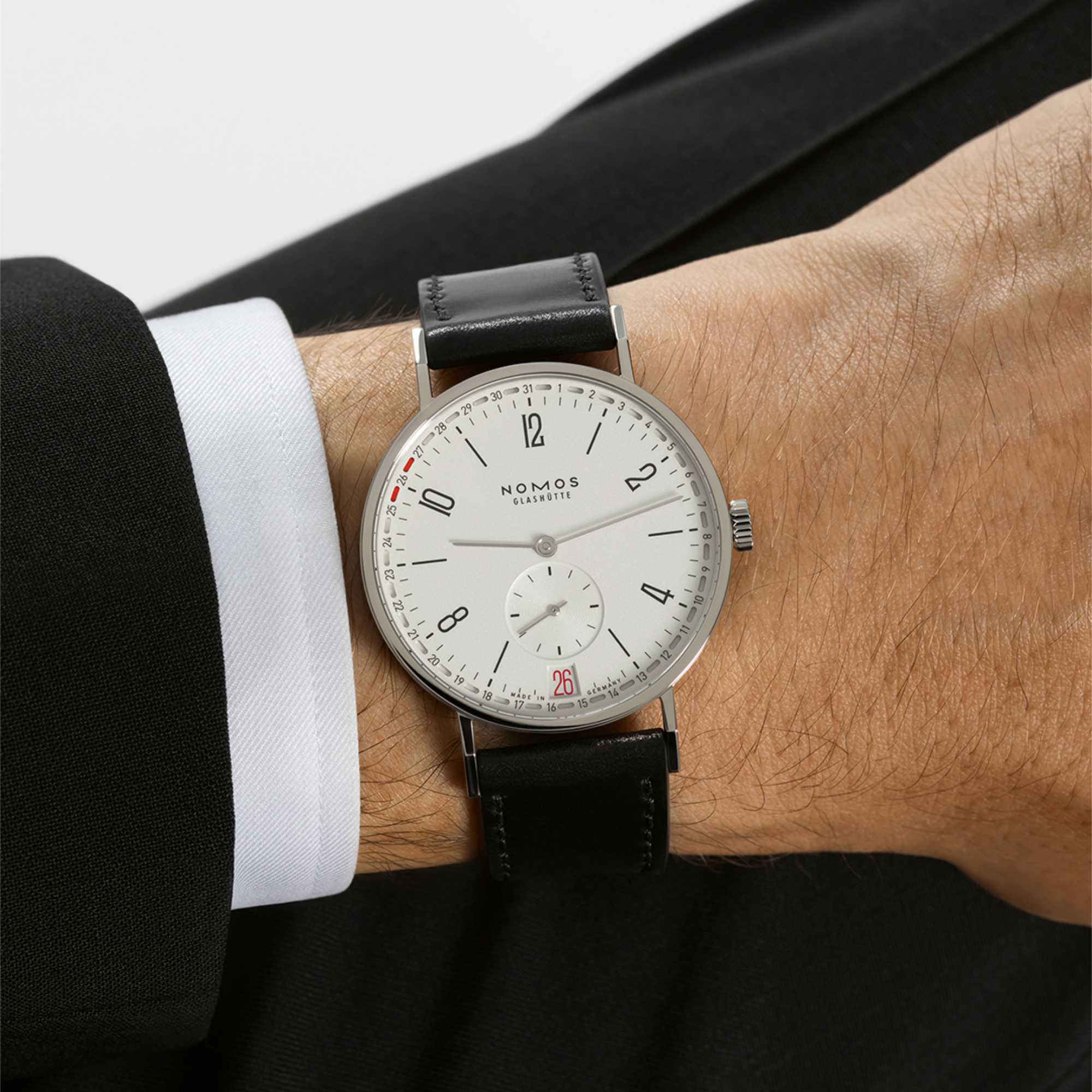 NOMOS Glashütte Tangente 2date  (Ref: 135.SB)