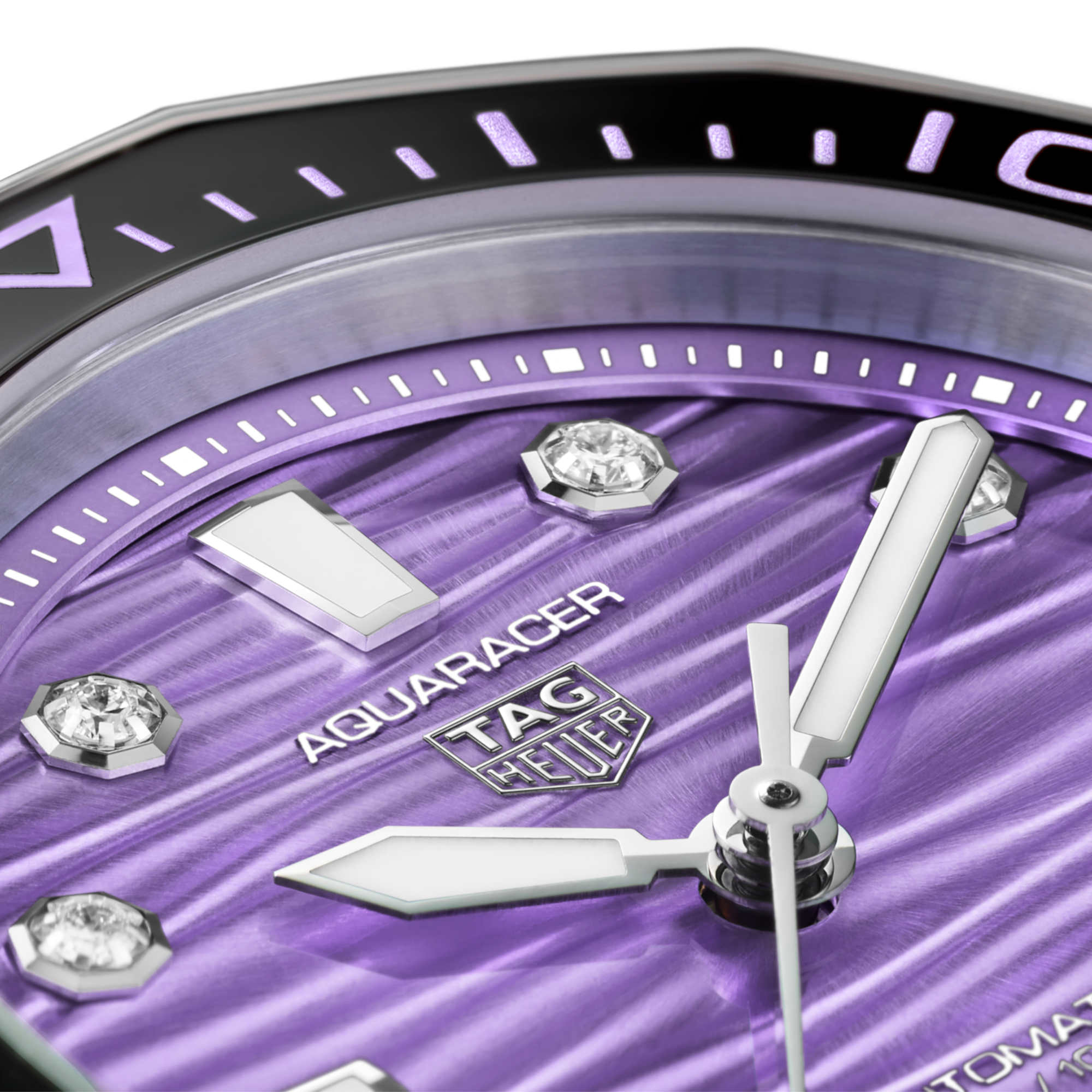 TAG Heuer TAG HEUER AQUARACER PROFESSIONAL 300 DATE (Ref: WBP231M.BA0618)