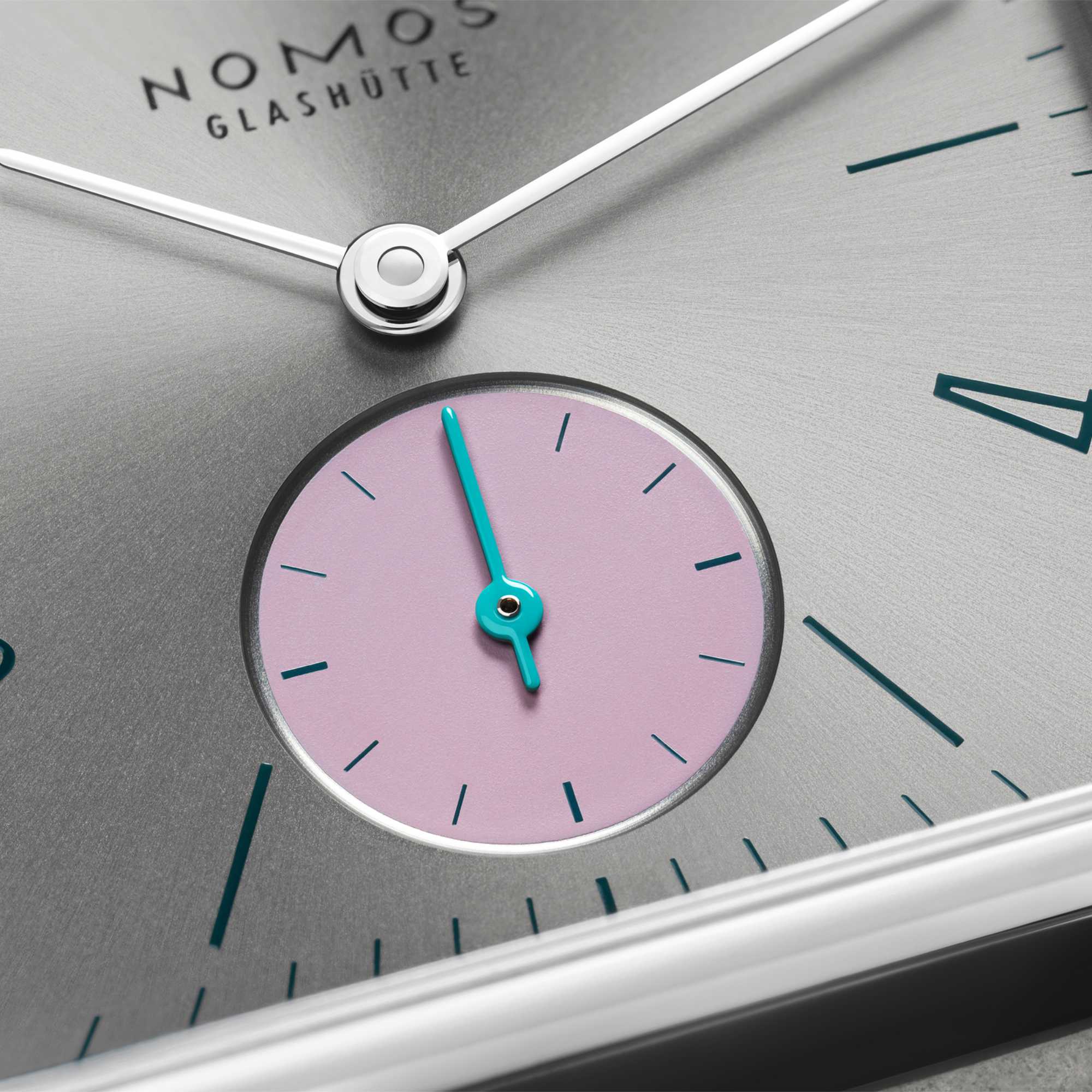NOMOS Glashütte Tetra - die Unerreichbare (Ref: 427)