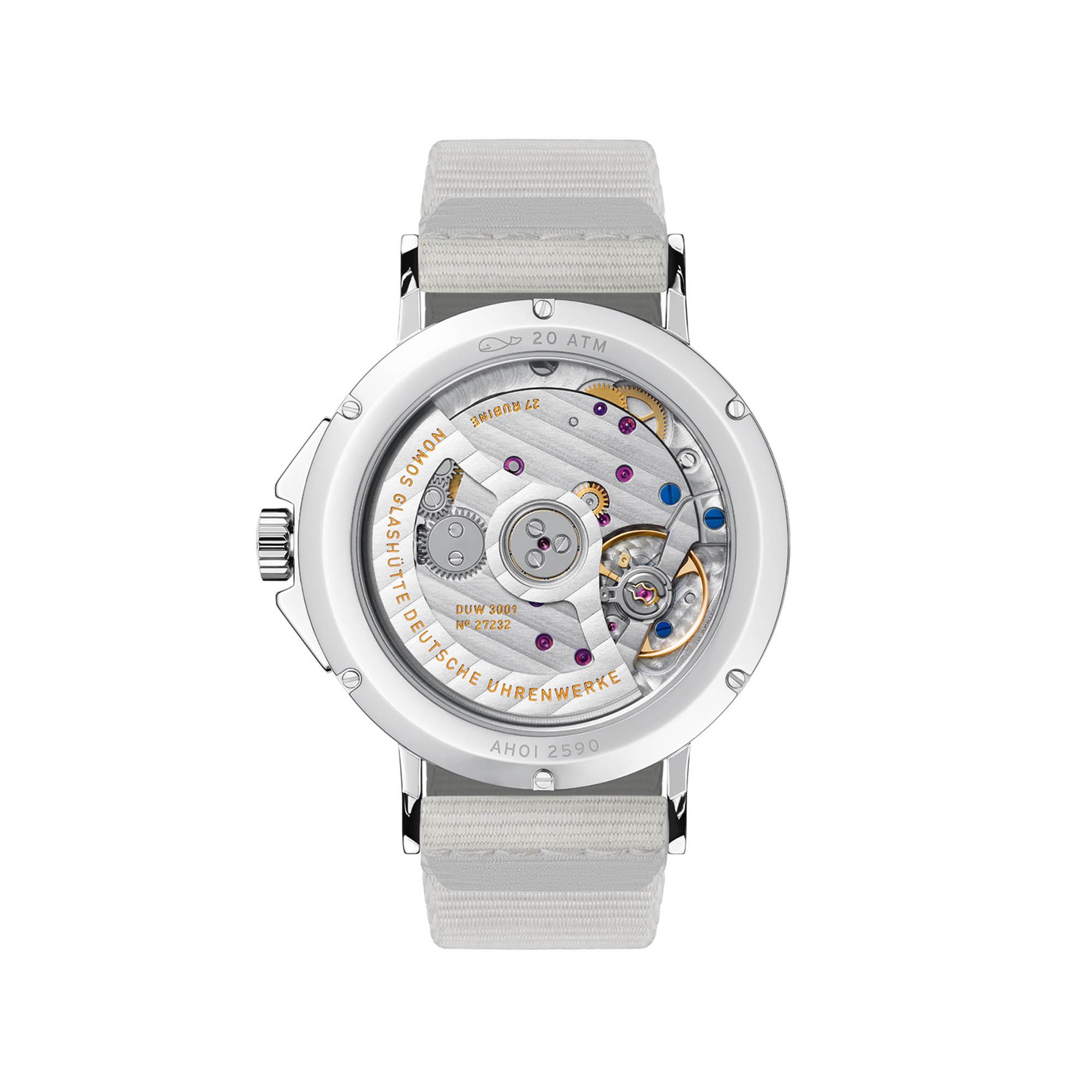 NOMOS Glashütte Ahoi Neomatik signalweiß (Ref: 564)