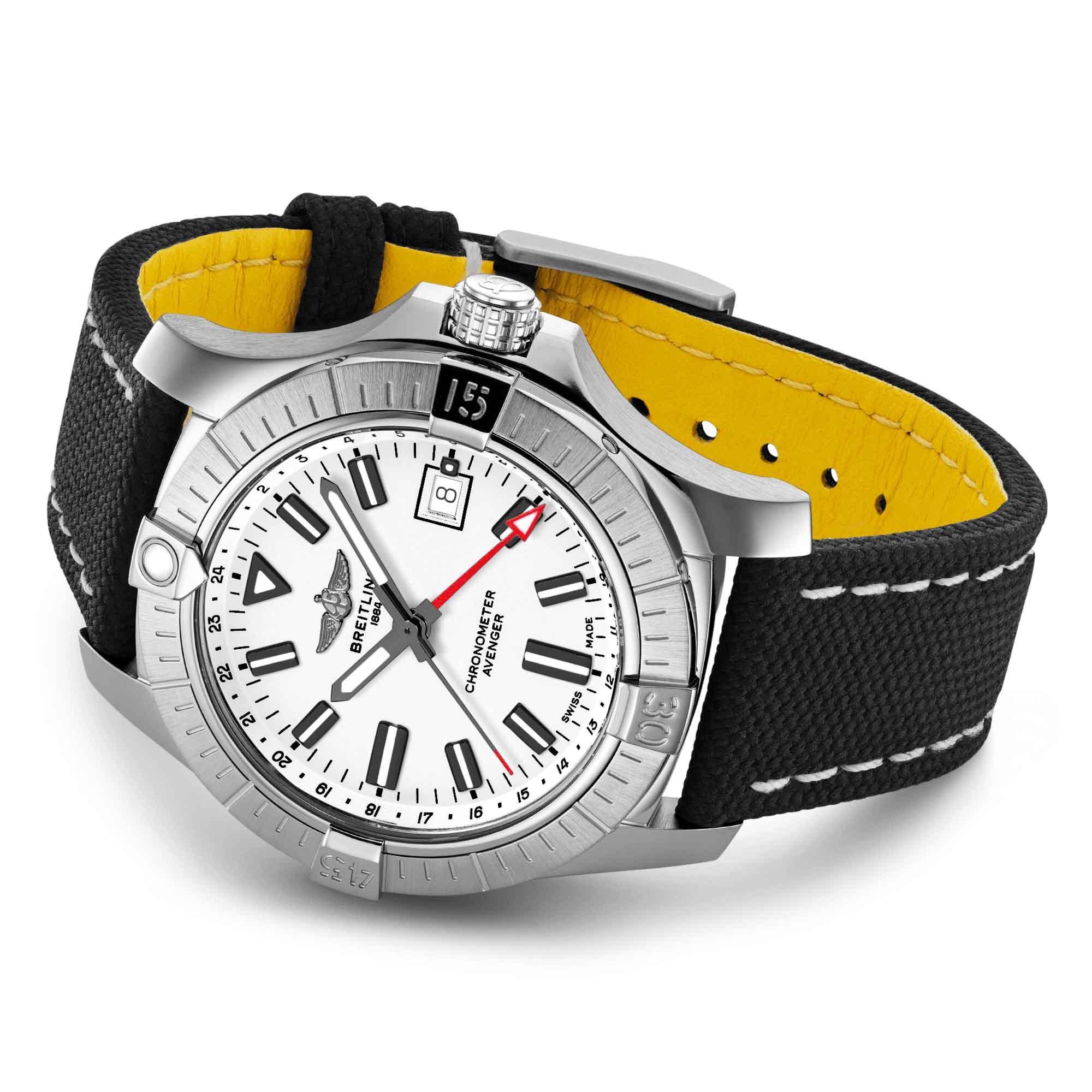 Breitling Avenger Automatic GMT 43 (Ref: A32397101A1X1)