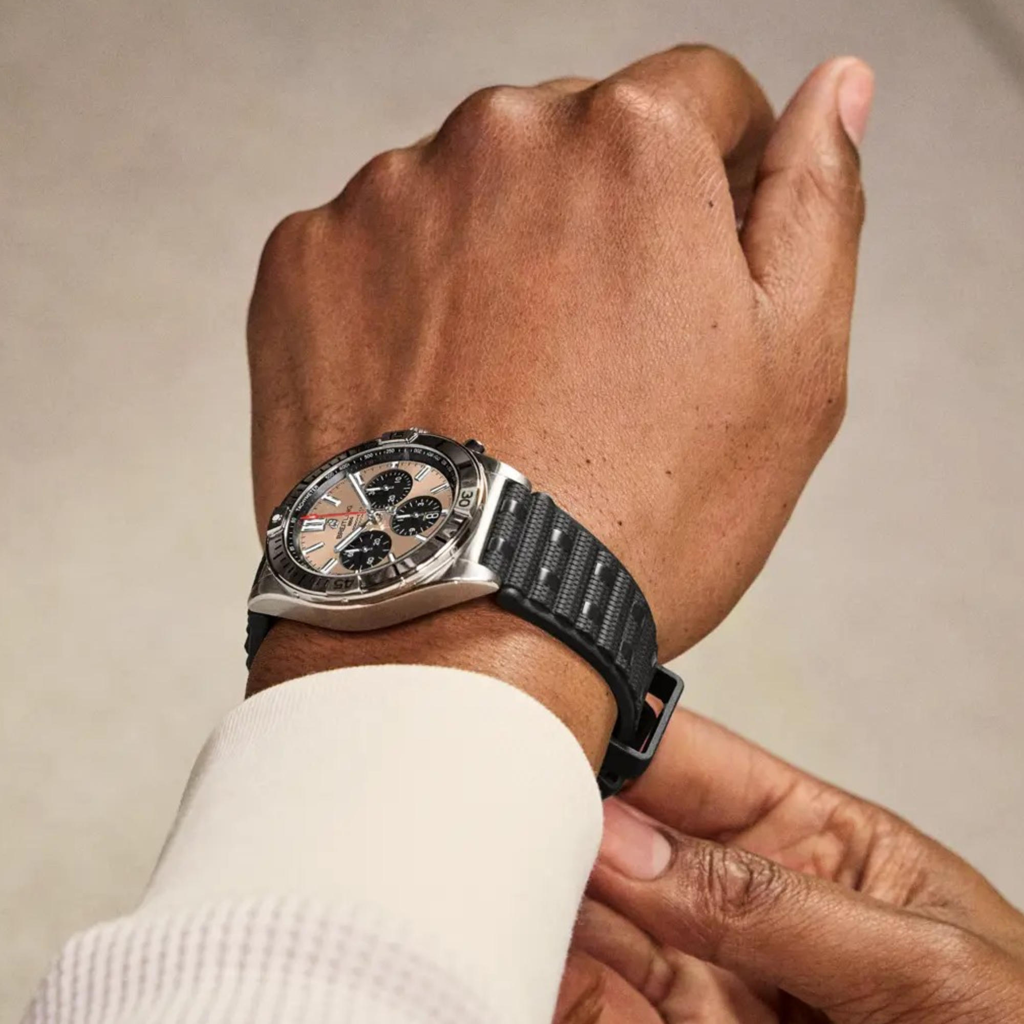 Breitling Chronomat B01 42 (Ref: AB0134101K1S1)