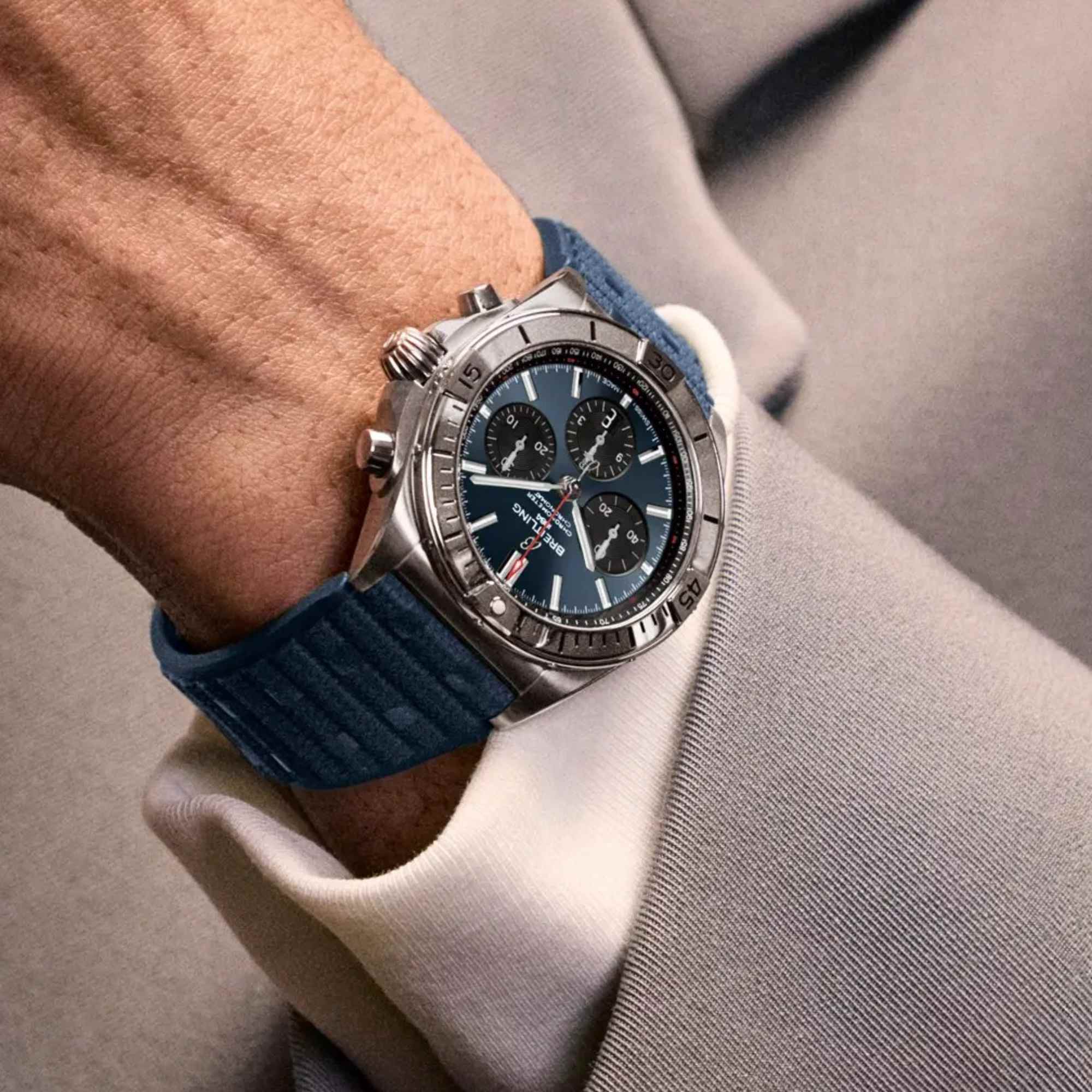 Breitling Chronomat B01 42 (Ref: AB0134101C1S1)