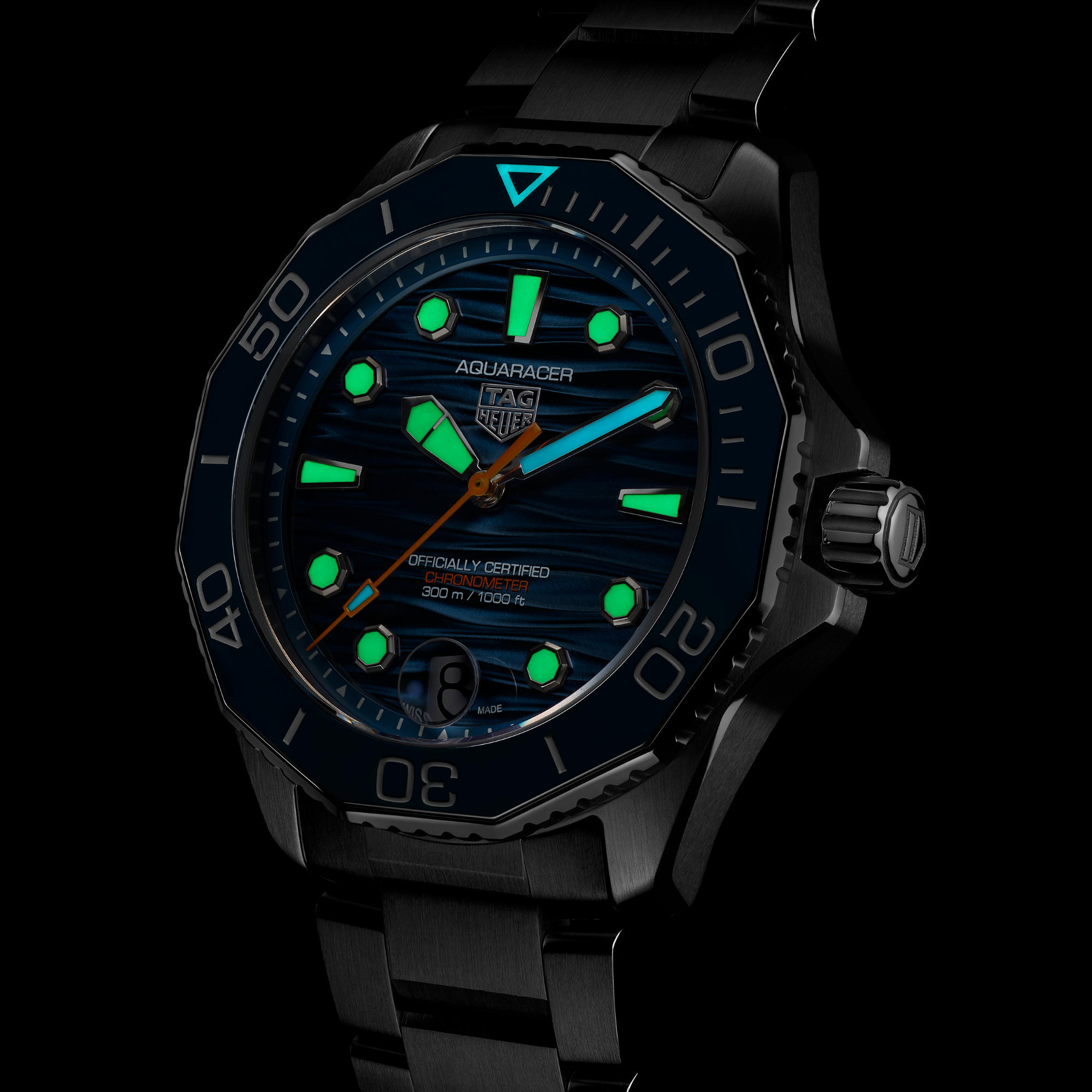 TAG Heuer TAG HEUER AQUARACER PROFESSIONAL 300 DATE (Ref: WBP5111.BA0013)