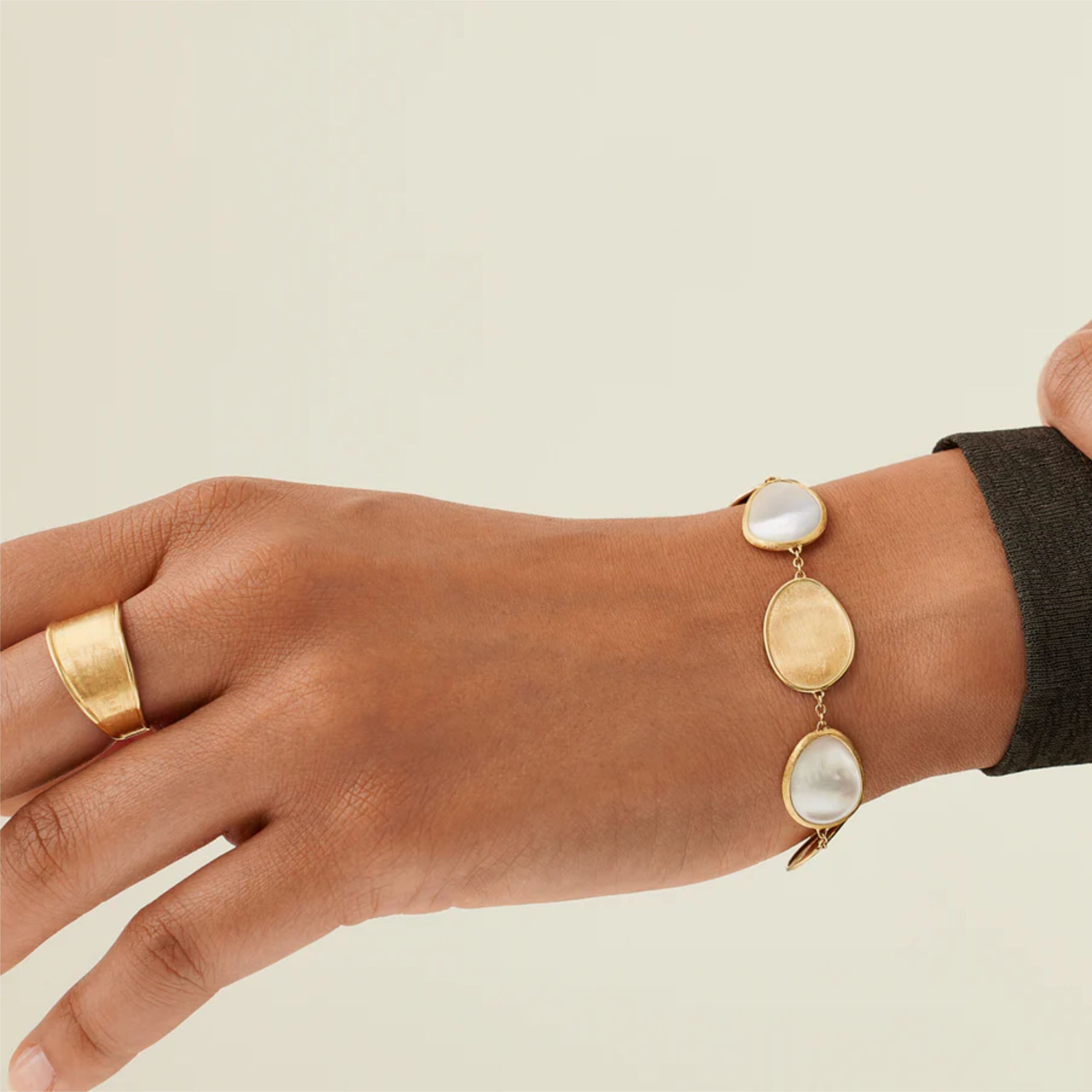 Marco Bicego Lunaria Armband Mother Of Pearl (Ref: BB2099_MPW_Y_02)