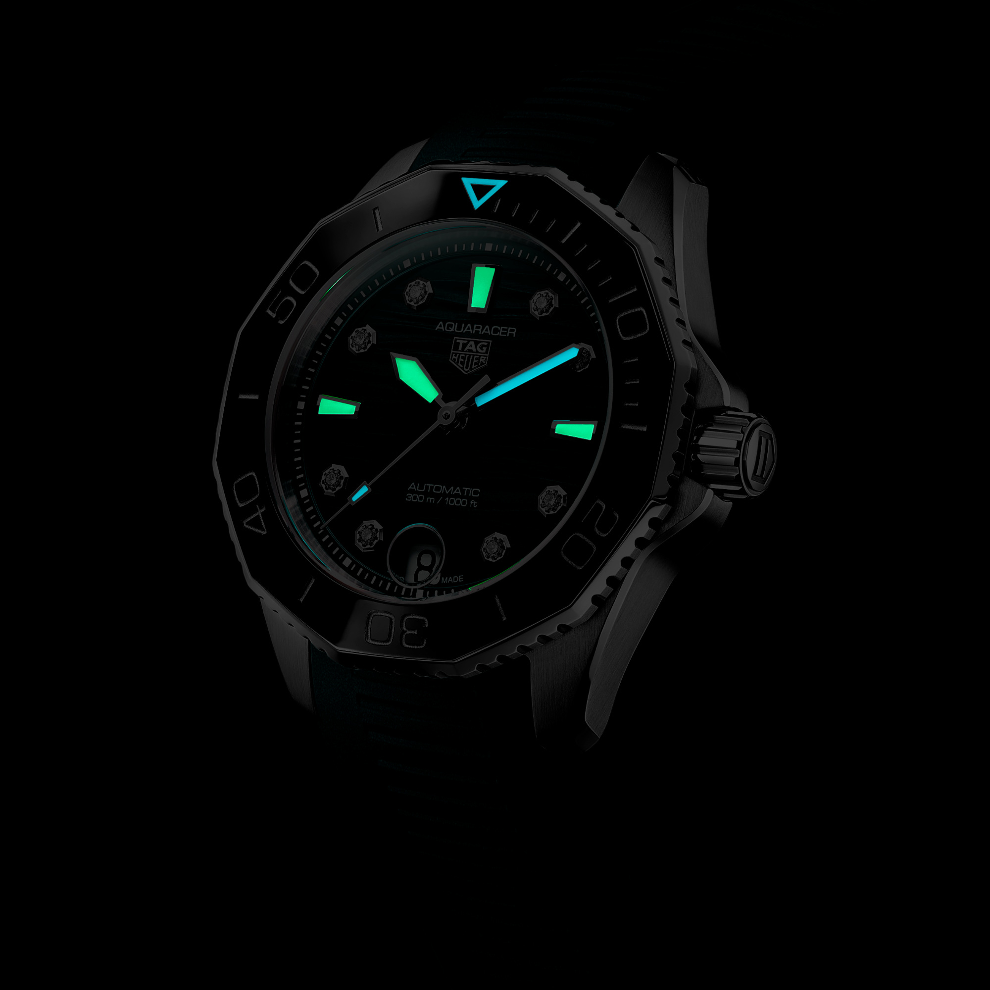 TAG Heuer TAG HEUER AQUARACER PROFESSIONAL 300 DATE (Ref: WBP231G.FT6226)