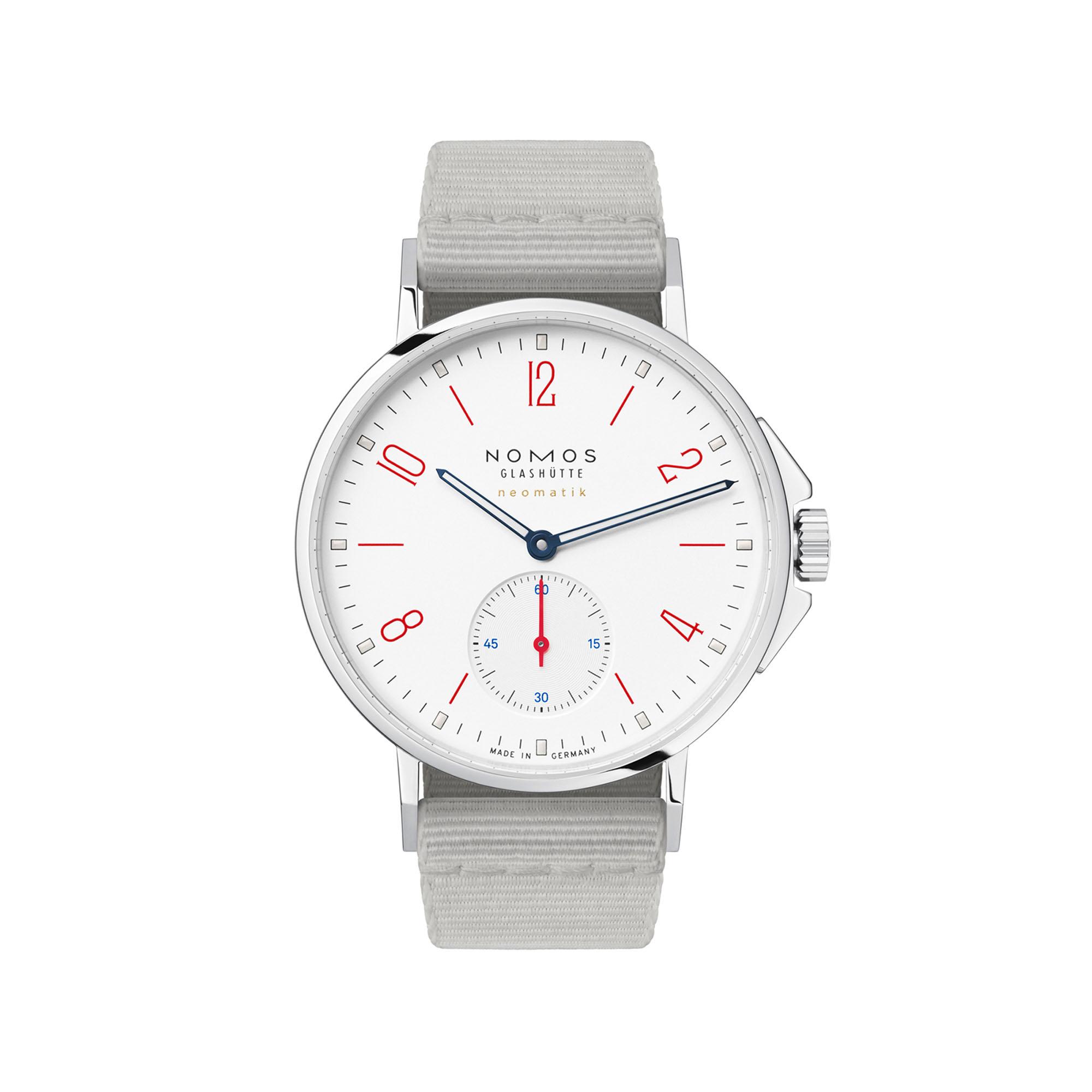 NOMOS Glashütte Ahoi Neomatik signalweiß (Ref: 564)