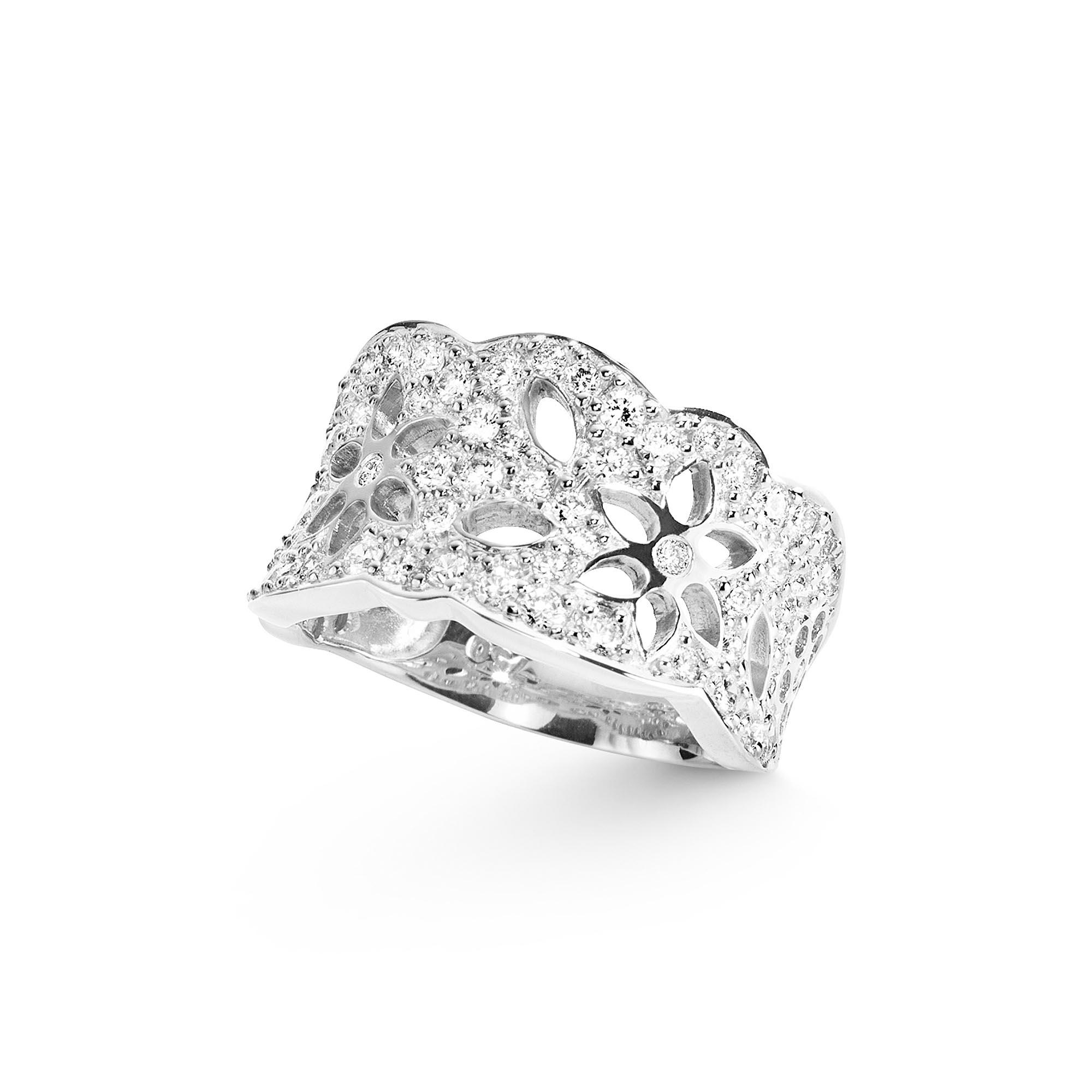 Ole Lynggaard Copenhagen Lace Ring Medium (Ref: A1761-505)