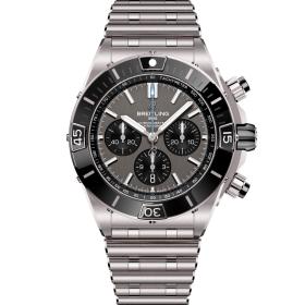 Breitling Super Chronomat B01 44 EB0136251M1E1