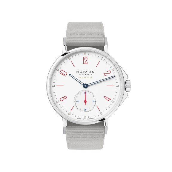 NOMOS Glashütte-Ahoi Neomatik signalweiß-564-1