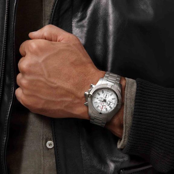 Breitling-Super Avenger Chronograph 48-A133751A1A1A1-5