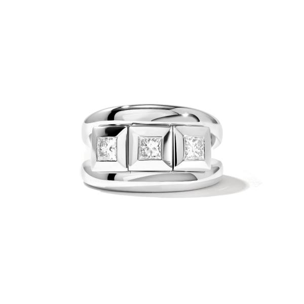 Tamara Comolli CURRICULUM VITAE Ring 3 small (Ref: R-CV3-s-Pr-wg)