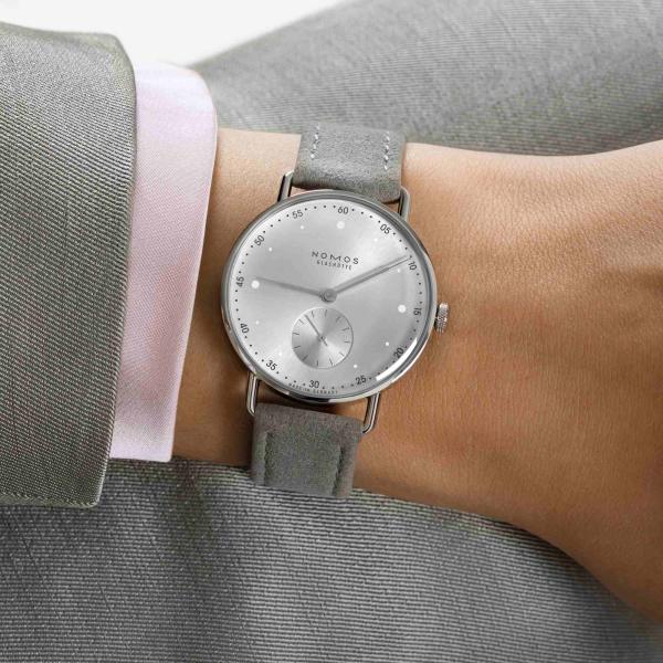 NOMOS Glashütte Metro 33 all silver (Ref: 1122.SB)