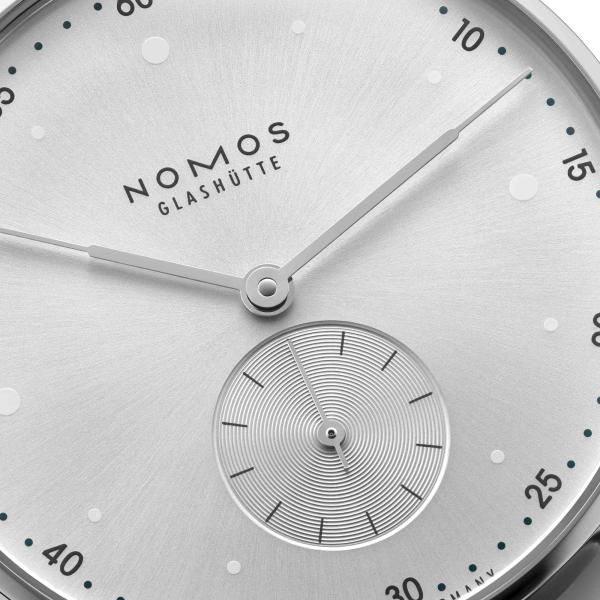 NOMOS Glashütte Metro 33 all silver (Ref: 1122)