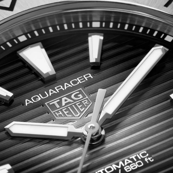 TAG Heuer TAG HEUER AQUARACER PROFESSIONAL 200 DATE (Ref: WBP2110.BA0627)