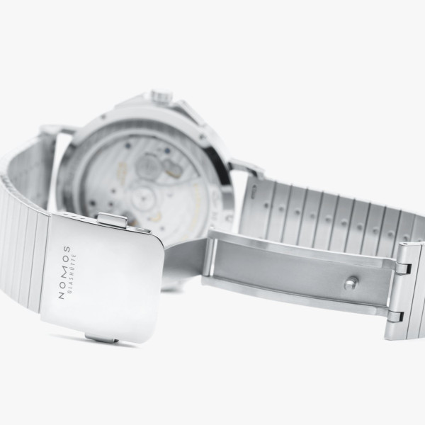 NOMOS Glashütte Tangente Sport neomatik 42 Datum blauschwarz (Ref: 581)