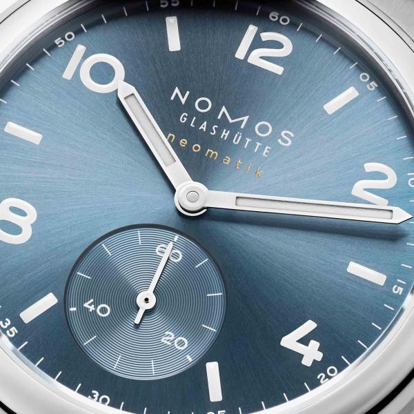 NOMOS Glashütte Club Sport neomatik polar (Ref: 750)