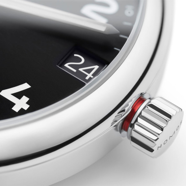 NOMOS Glashütte Club Sport neomatik 42 Datum schwarz (Ref: 781)