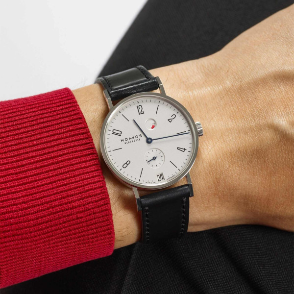 NOMOS Glashütte Tangente Datum Gangreserve (Ref: 131)