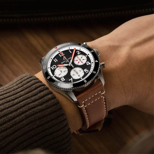 Breitling Classic AVI Chronograph 42 Mosquito (Ref: Y233801A1B1X1)