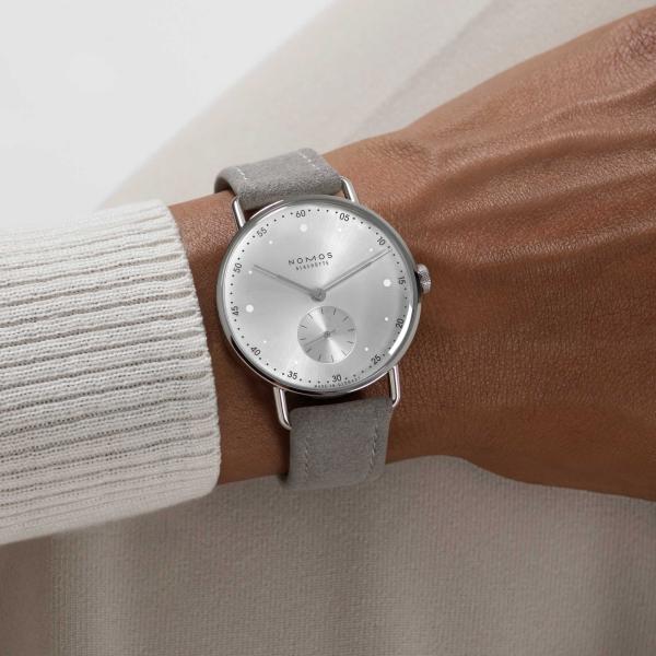 NOMOS Glashütte Metro 33 all silver (Ref: 1122.SB)