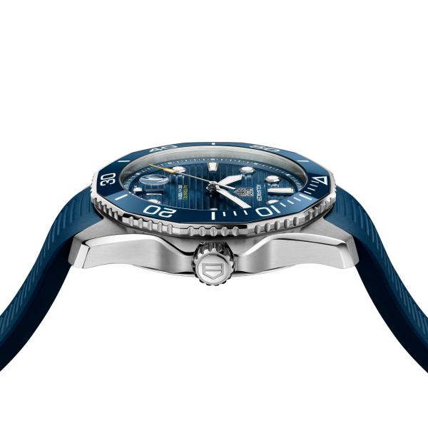 TAG Heuer TAG HEUER AQUARACER PROFESSIONAL 300 (Ref: WBP201B.FT6198)