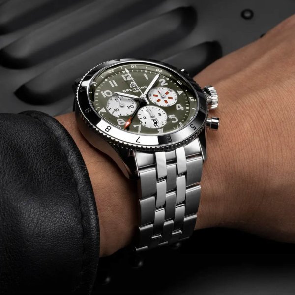 Breitling Super AVI B04 Chronograph GMT 46 Curtiss Warhawk (Ref: AB04452A1L1A1)
