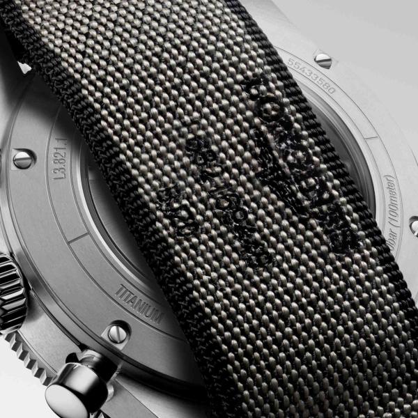 Longines LONGINES SPIRIT FLYBACK TITANIUM (Ref: L3.821.1.53.2)