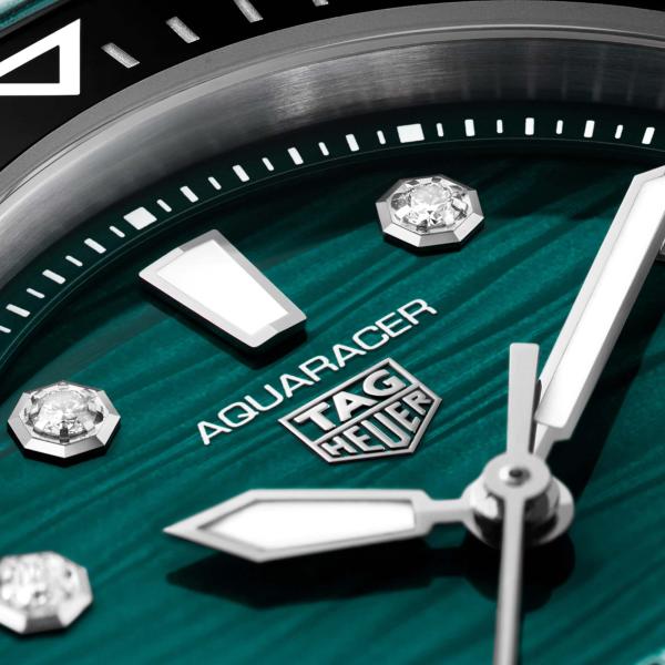 TAG Heuer Aquaracer Professional 300 Date (Ref: WBP231G.FT6226)