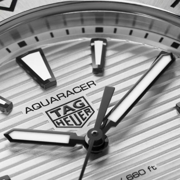 TAG Heuer TAG HEUER AQUARACER PROFESSIONAL 200 (Ref: WBP1111.BA0627)