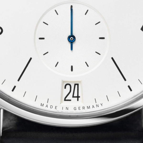 NOMOS Glashütte Tangomat Datum (Ref: 602)
