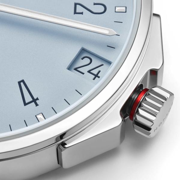 NOMOS Glashütte Ahoi neomatik 38 Datum sky (Ref: 526)