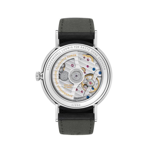 NOMOS Glashütte Ludwig neomatik 39 (Ref: 250.S2)