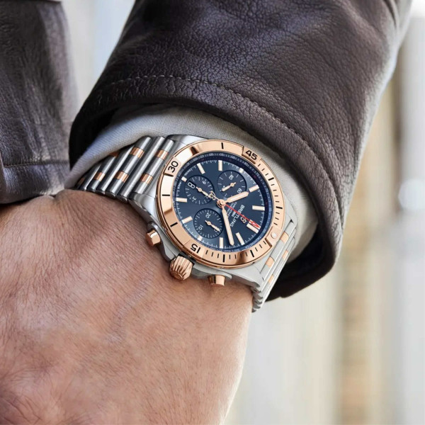 Breitling Chronomat B01 42 (Ref: UB0134101C1U1)