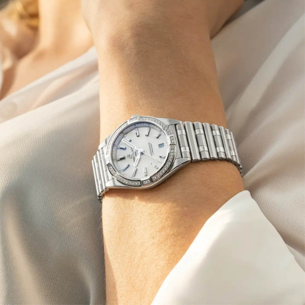 Breitling Chronomat 32 (Ref: A77310591A1A1)