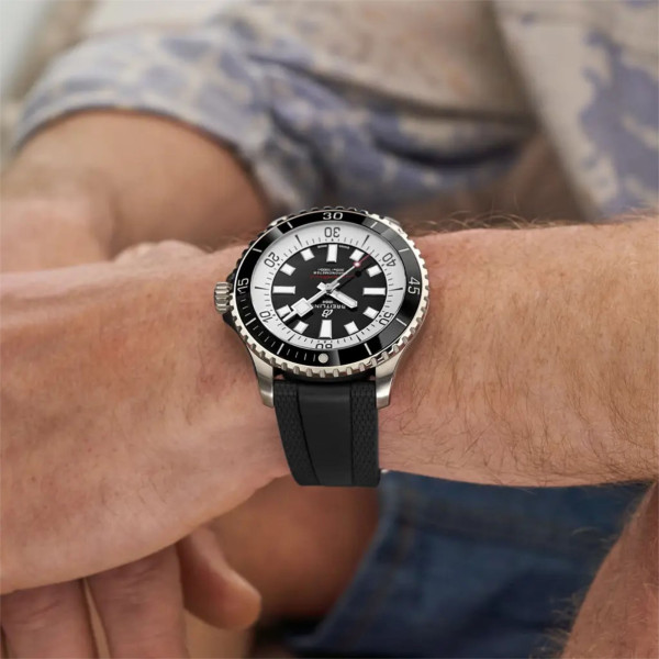 Breitling Superocean Automatic 44 (Ref: A17376211B1S1)