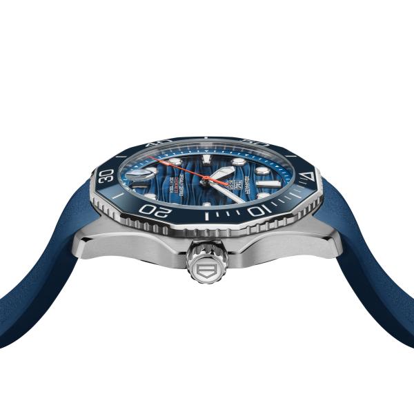 TAG Heuer TAG HEUER AQUARACER PROFESSIONAL 300 DATE (Ref: WBP5111.FT6259)
