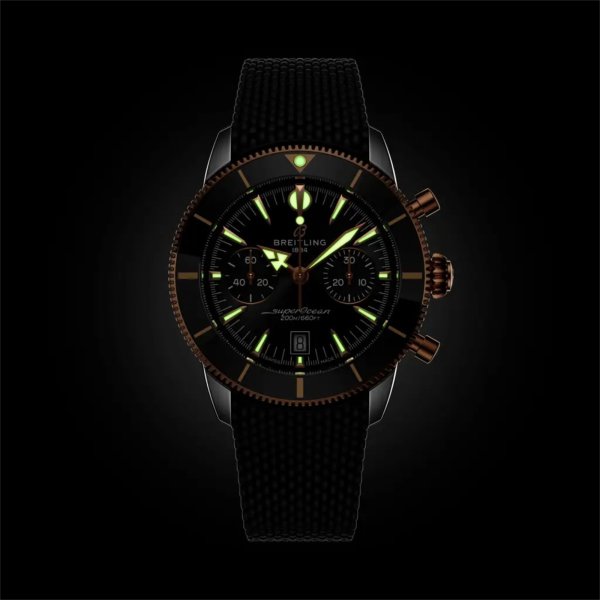 Breitling Superocean Heritage B01 Chronograph 42 (Ref: UB0156H11B1S1)