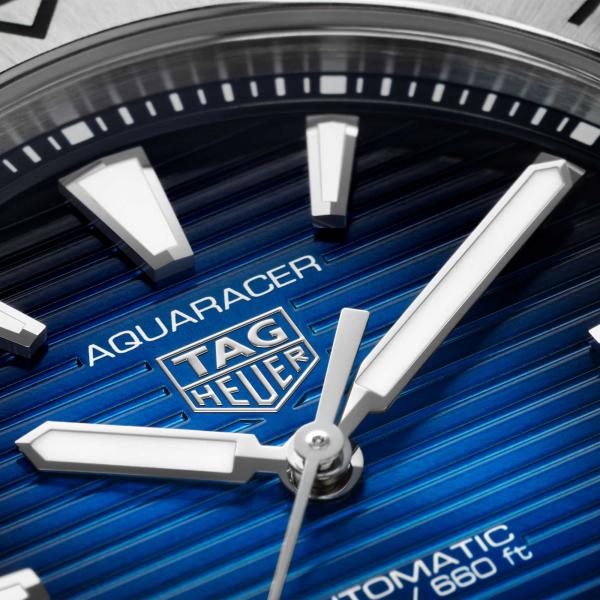 TAG Heuer TAG HEUER AQUARACER PROFESSIONAL 200 DATE (Ref: WBP2111.BA0627)