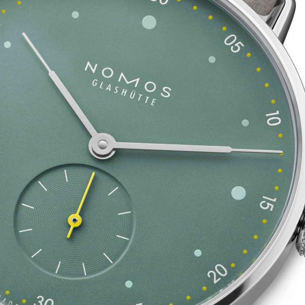 NOMOS Glashütte Metro 33 sage (Ref: 1124)