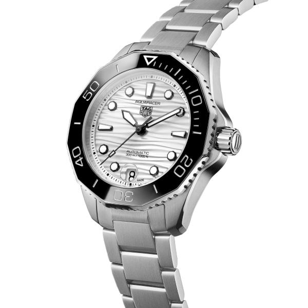 TAG Heuer TAG HEUER AQUARACER PROFESSIONAL 300 DATE (Ref: WBP231C.BA0626)