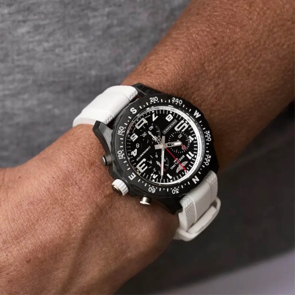 Breitling Endurance Pro (Ref: X83310A71B1S1)