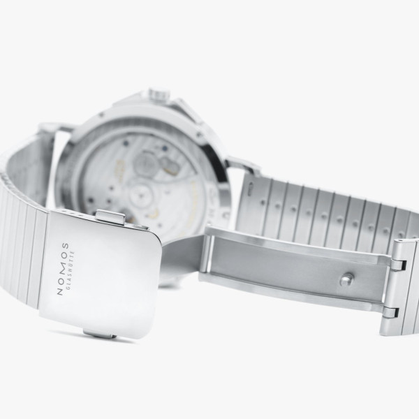 NOMOS Glashütte Tangente Sport neomatik 42 Datum (Ref: 580)
