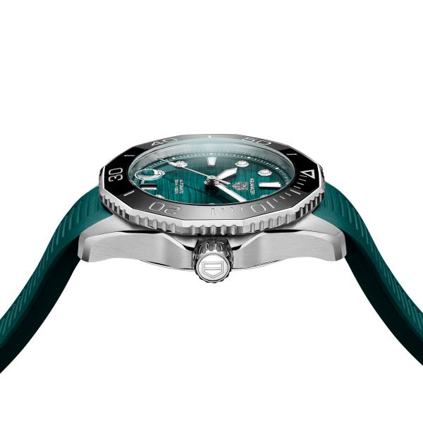 TAG Heuer TAG HEUER AQUARACER PROFESSIONAL 300 DATE (Ref: WBP231G.FT6226)