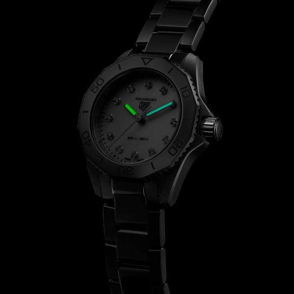 TAG Heuer TAG HEUER AQUARACER PROFESSIONAL 200 (Ref: WBP1416.BA0622)