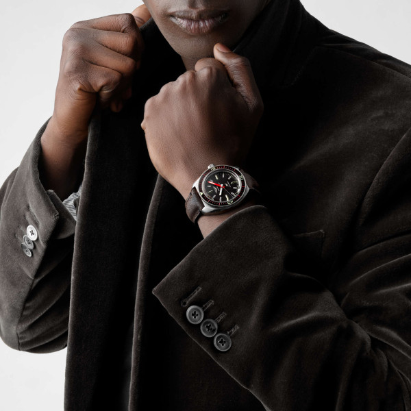 Longines ULTRA-CHRON (Ref: L2.836.4.52.2)