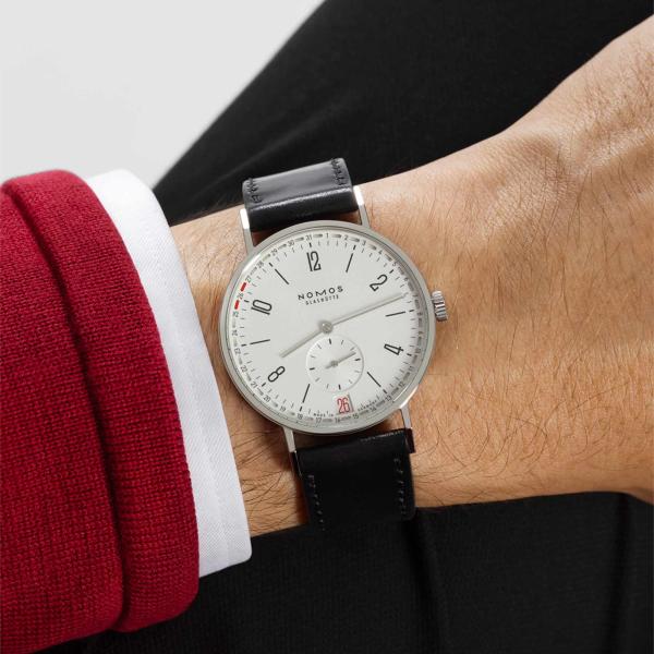 NOMOS Glashütte Tangente 2date  (Ref: 135)