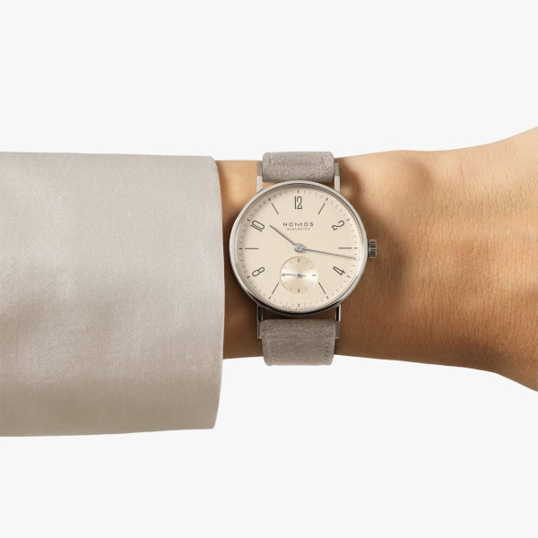 NOMOS Glashütte Tangente 33 champagner (Ref: 150)